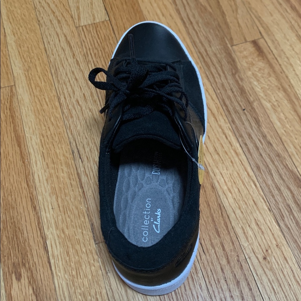 New Clarks collection Women Black leather sneakers ultimate comfort size 6.5 US - Picture 7 of 8